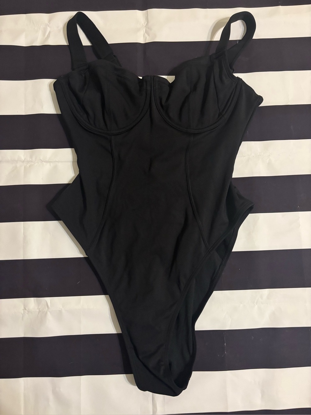 BNWOT TA3 High Cut Lifty Shape Wear One Piece Swimsuit Large Regular Long B/C
